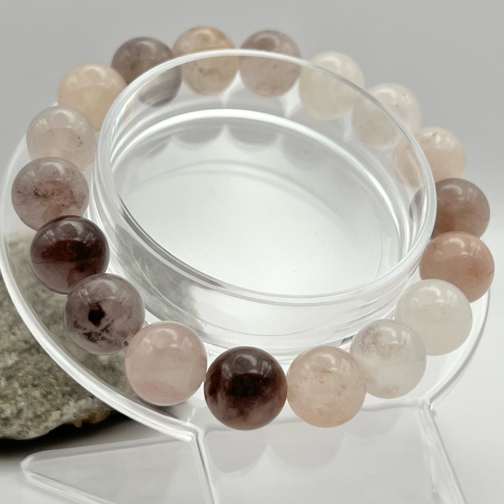 GOLDEN SILK JADE BRACELET